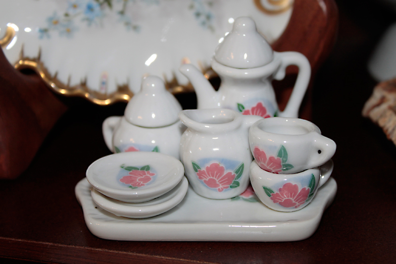 Miniature tea set